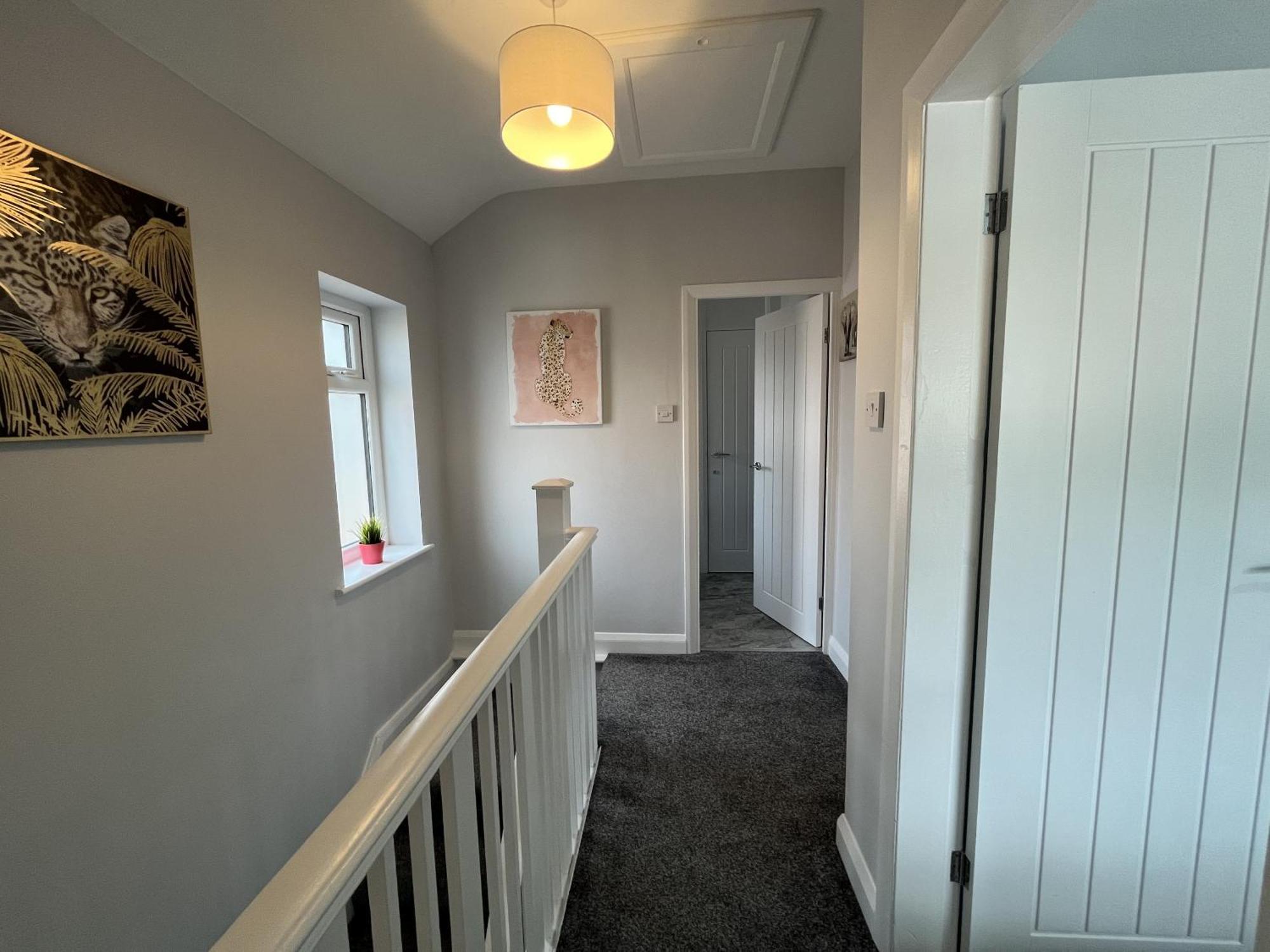 Modern 3-Bed Stay-Away-Home Sleeps 6 Nr Manchester Exterior foto