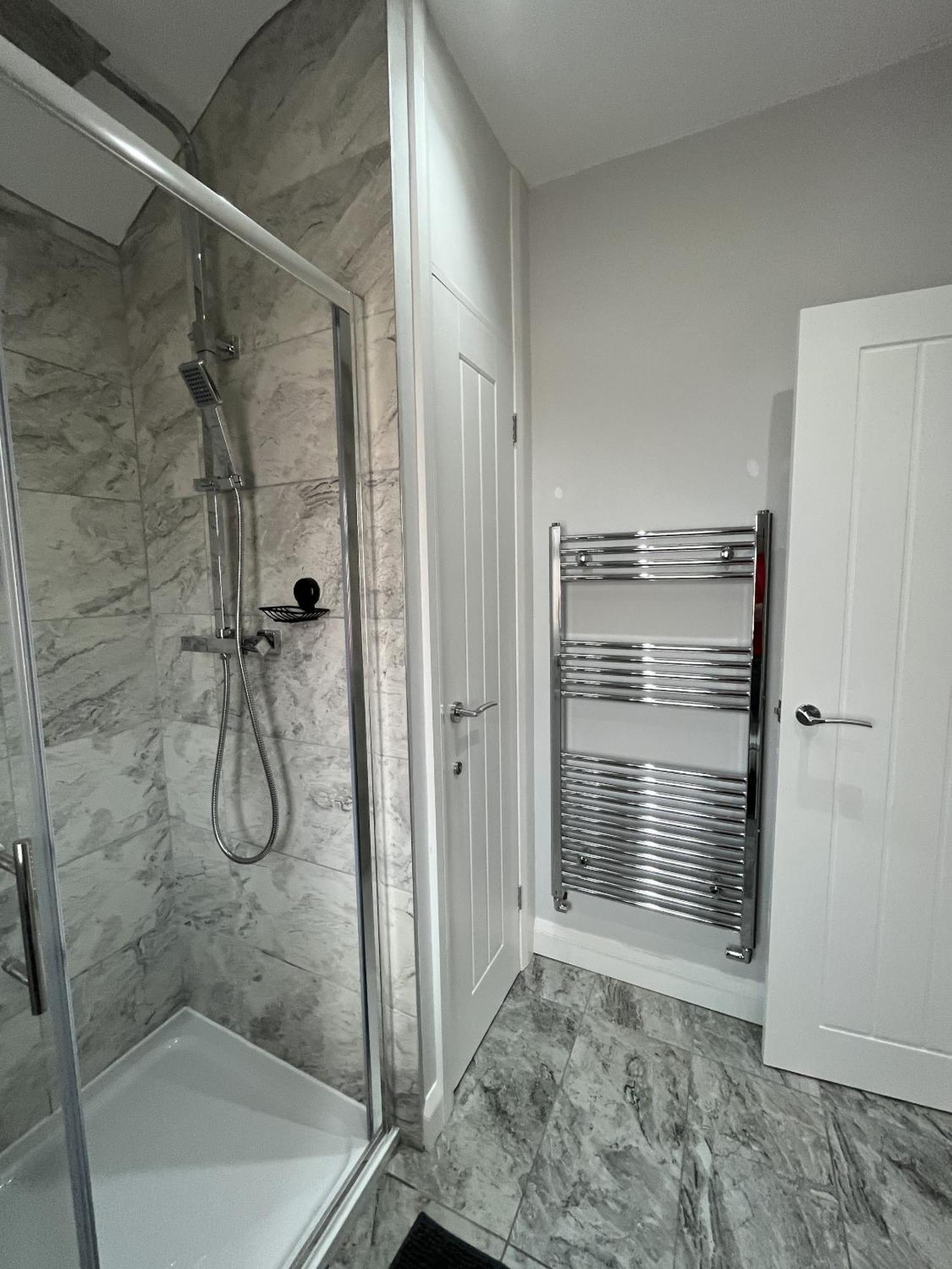 Modern 3-Bed Stay-Away-Home Sleeps 6 Nr Manchester Exterior foto