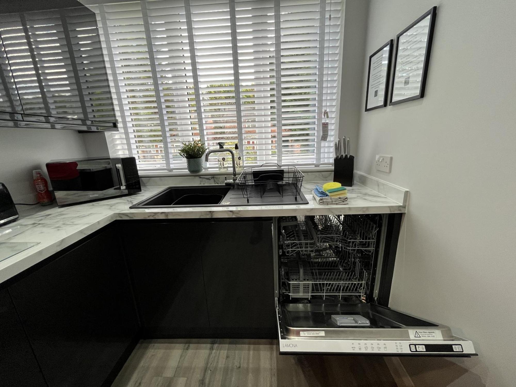 Modern 3-Bed Stay-Away-Home Sleeps 6 Nr Manchester Exterior foto